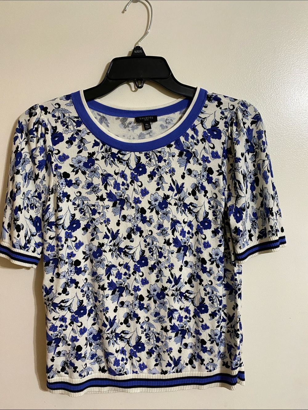 Talbots Petites White and Blue Floral Short Sleeve Knit Top M Petite